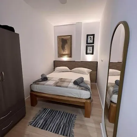 Apartmán Adas Apartments! Vlorë
